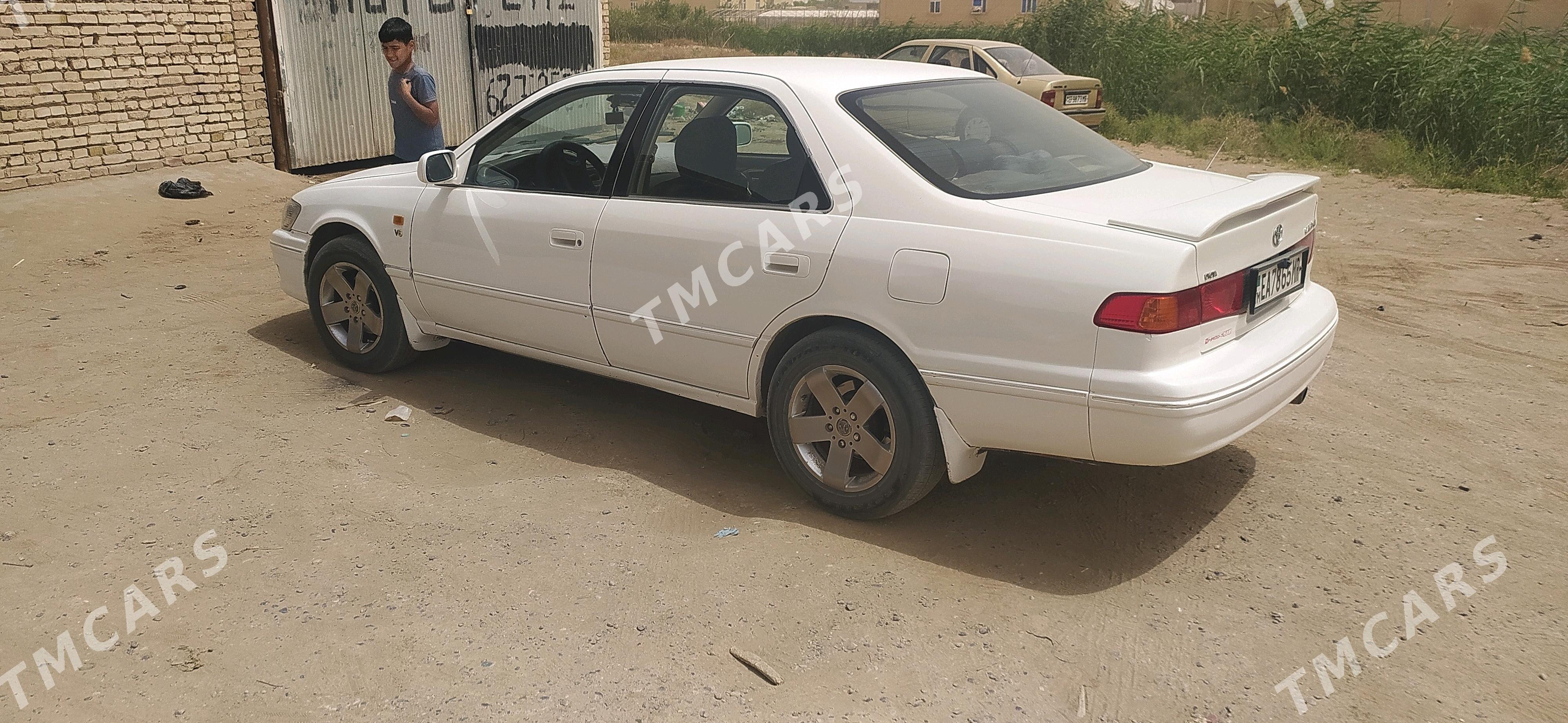 Toyota Camry 1998 - 105 000 TMT - Мары - img 3