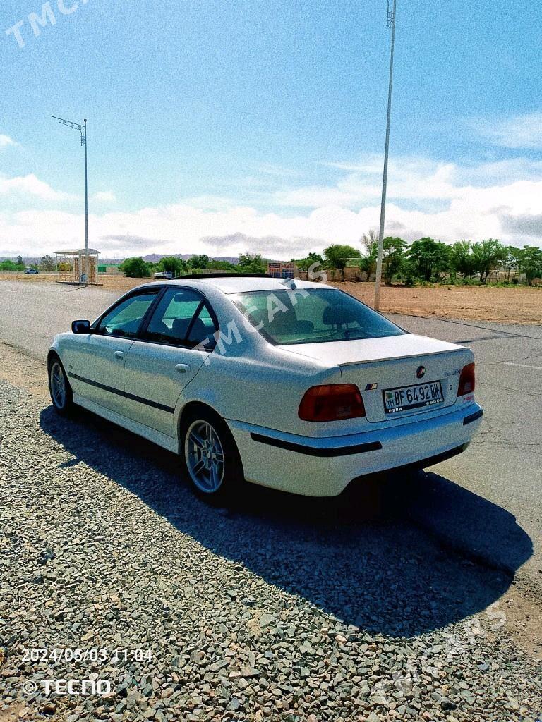 BMW E39 2002 - 125 000 TMT - Туркменбаши - img 5
