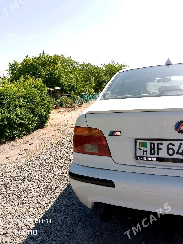 BMW E39 2002 - 125 000 TMT - Туркменбаши - img 2