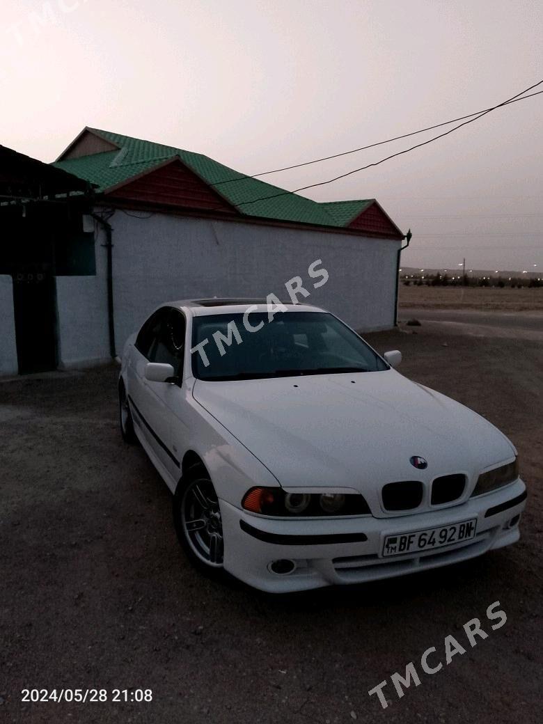 BMW E39 2002 - 125 000 TMT - Туркменбаши - img 4
