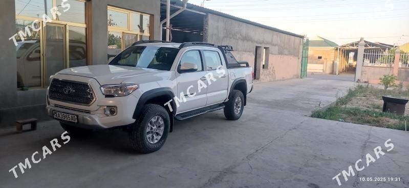 Toyota Tacoma 2017 - 350 000 TMT - Aşgabat - img 4
