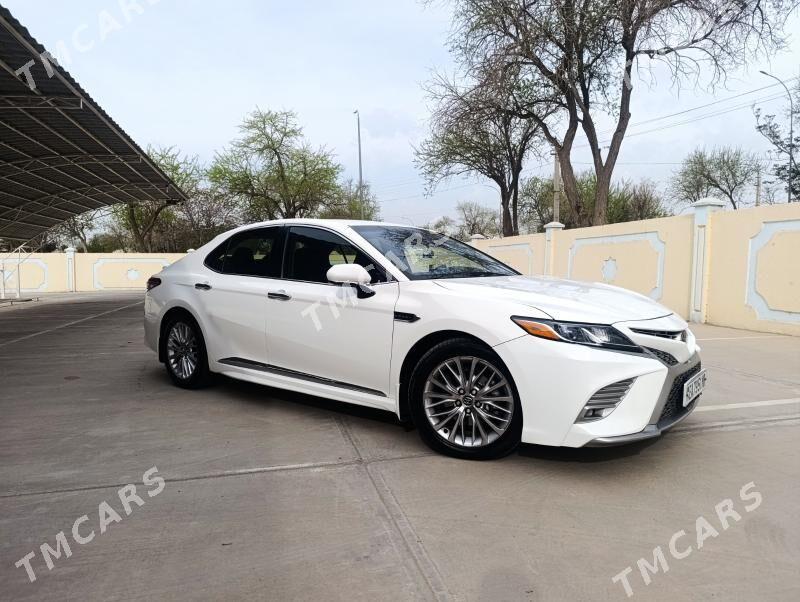 Toyota Camry 2018 - 310 000 TMT - Байрамали - img 2