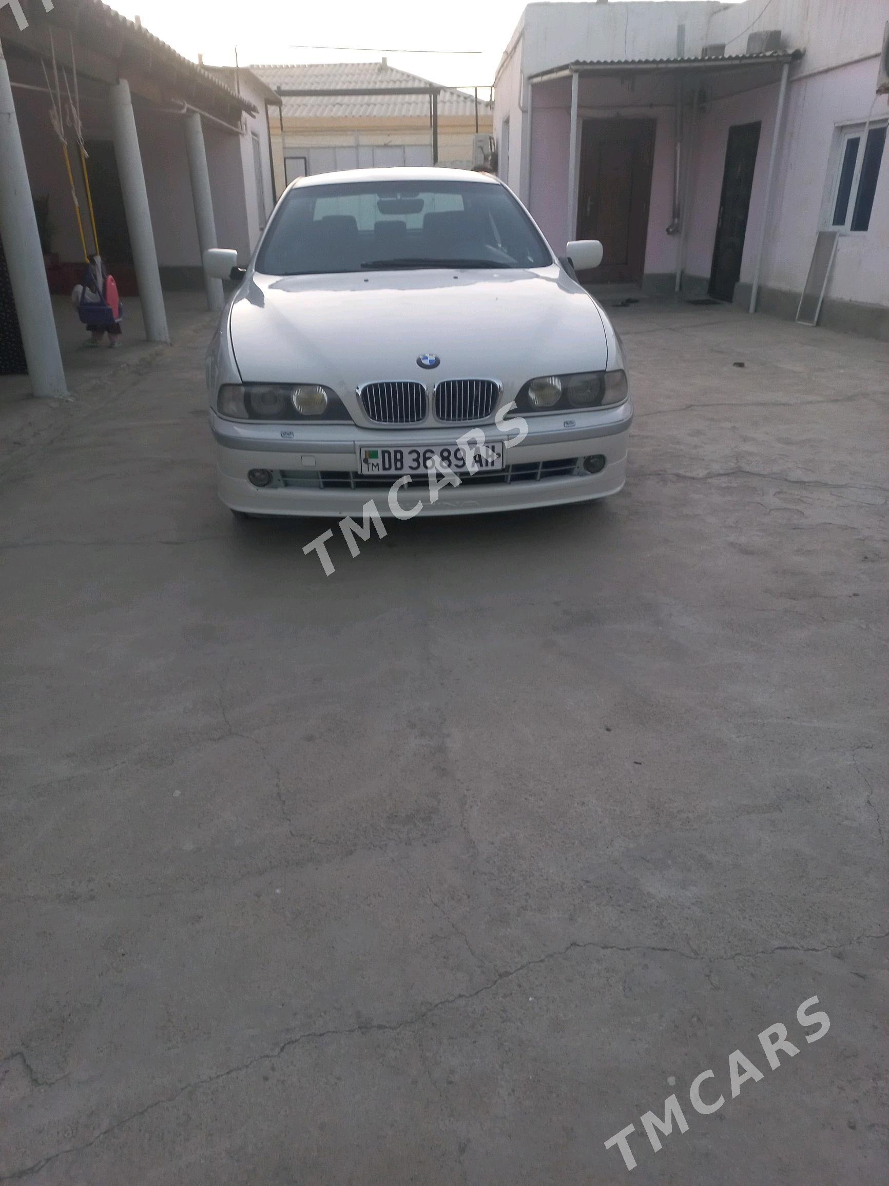 BMW 530 2000 - 99 000 TMT - Bäherden - img 3