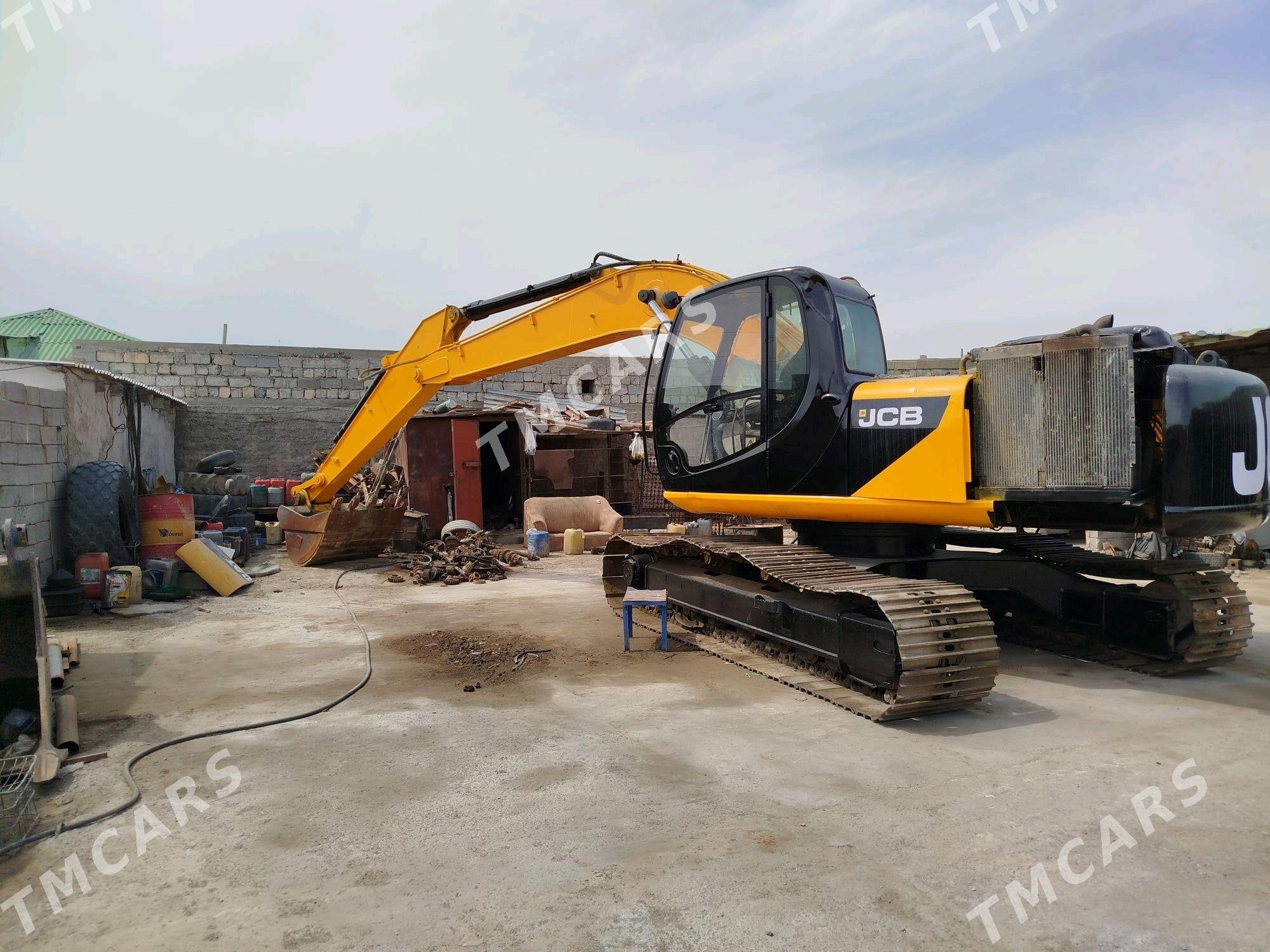 JCB 3CX ECO 2009 - 800 000 TMT - Aşgabat - img 3