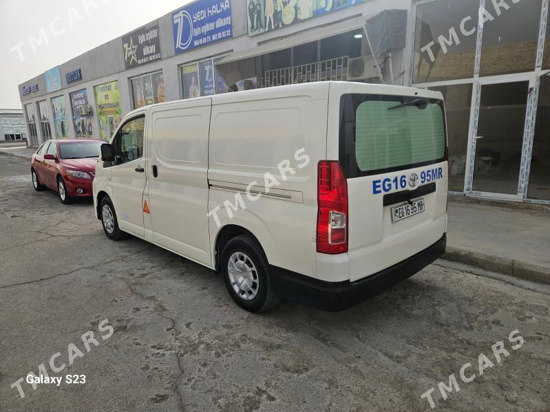 Toyota Hiace 2019 - 540 000 TMT - Мары - img 4