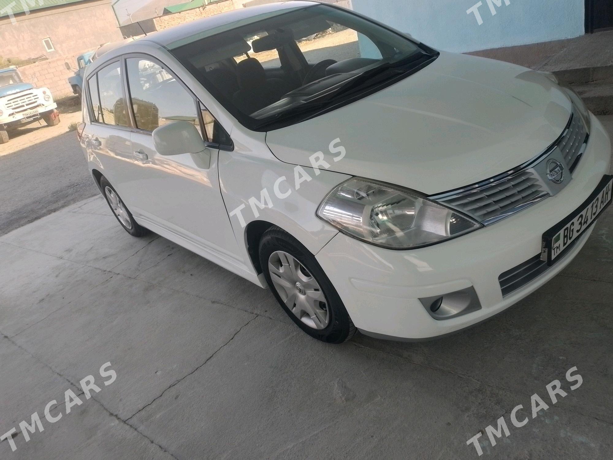 Nissan Versa 2011 - 125 000 TMT - Ak bugdaý etraby - img 4