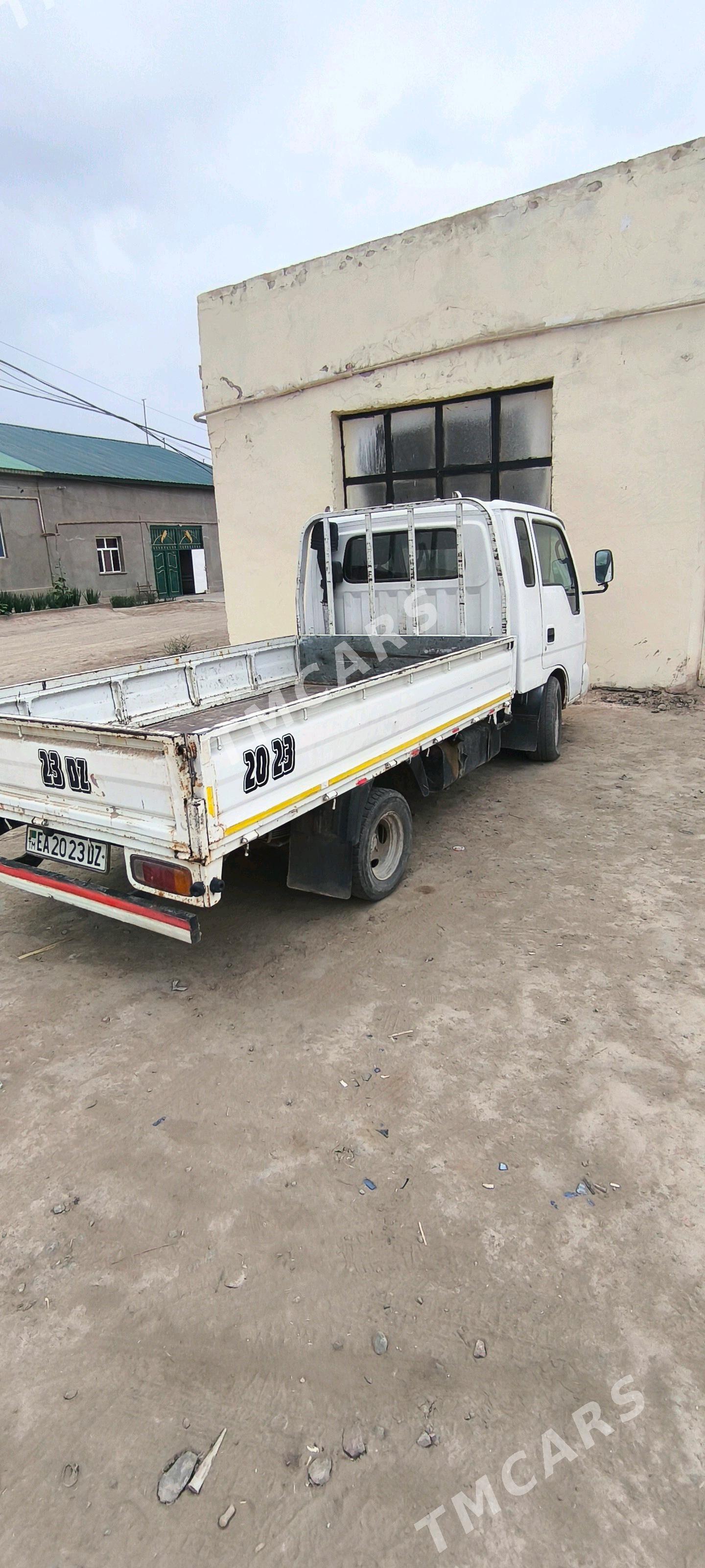 Kia Bongo 2003 - 120 000 TMT - Кёнеургенч - img 5