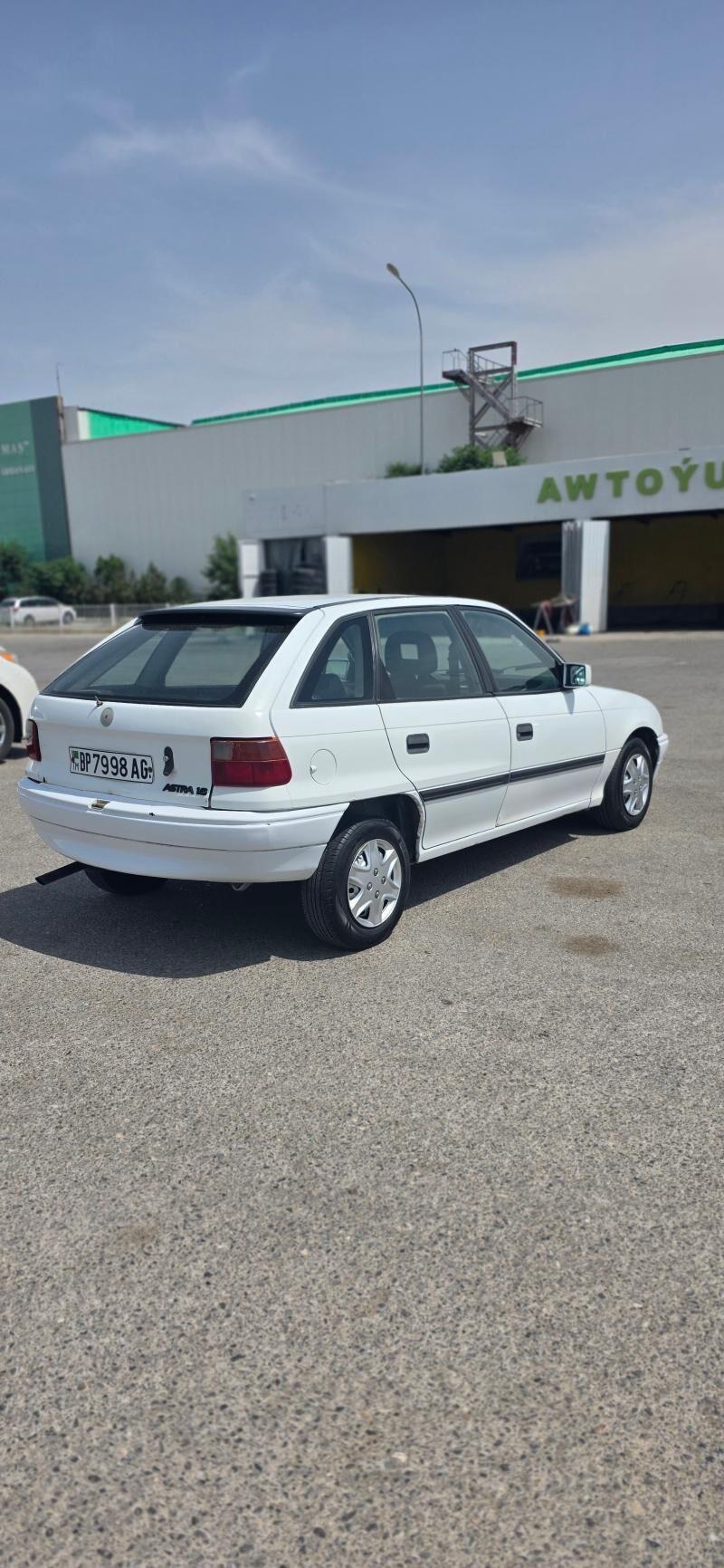 Opel Astra 1994 - 30 000 TMT - Hitrowka - img 8