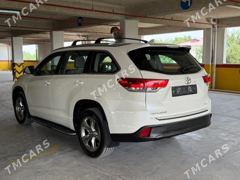 Toyota Highlander 2018 - 380 000 TMT - Арзув - img 3