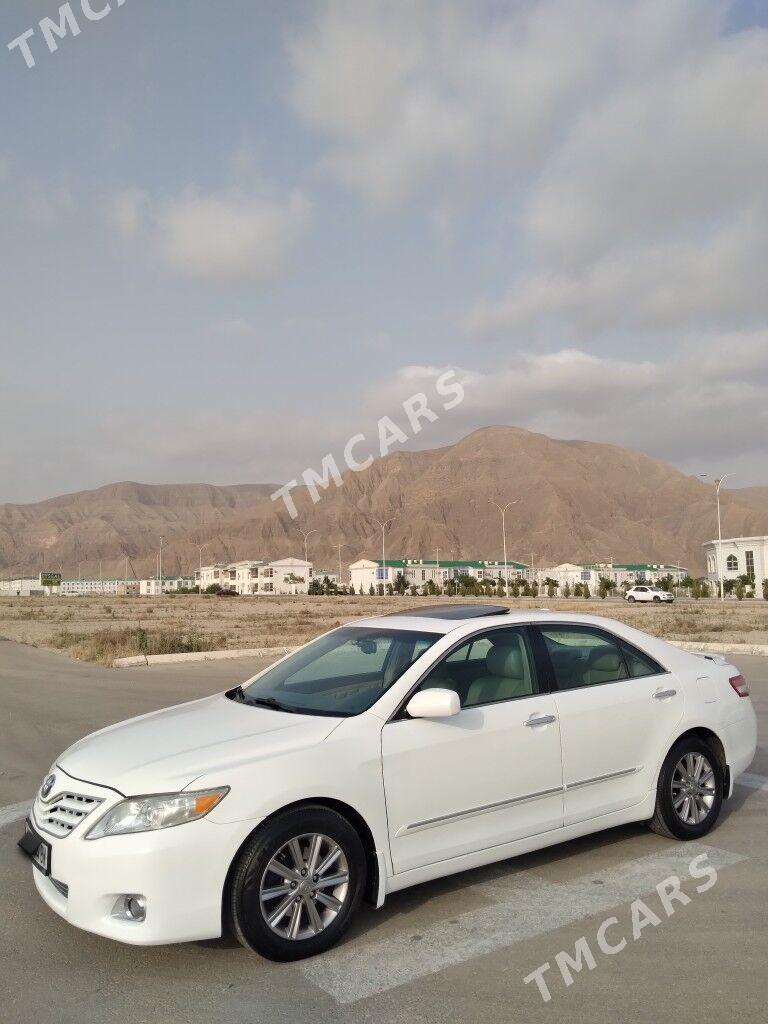 Toyota Camry 2010 - 215 000 TMT - Балканабат - img 3