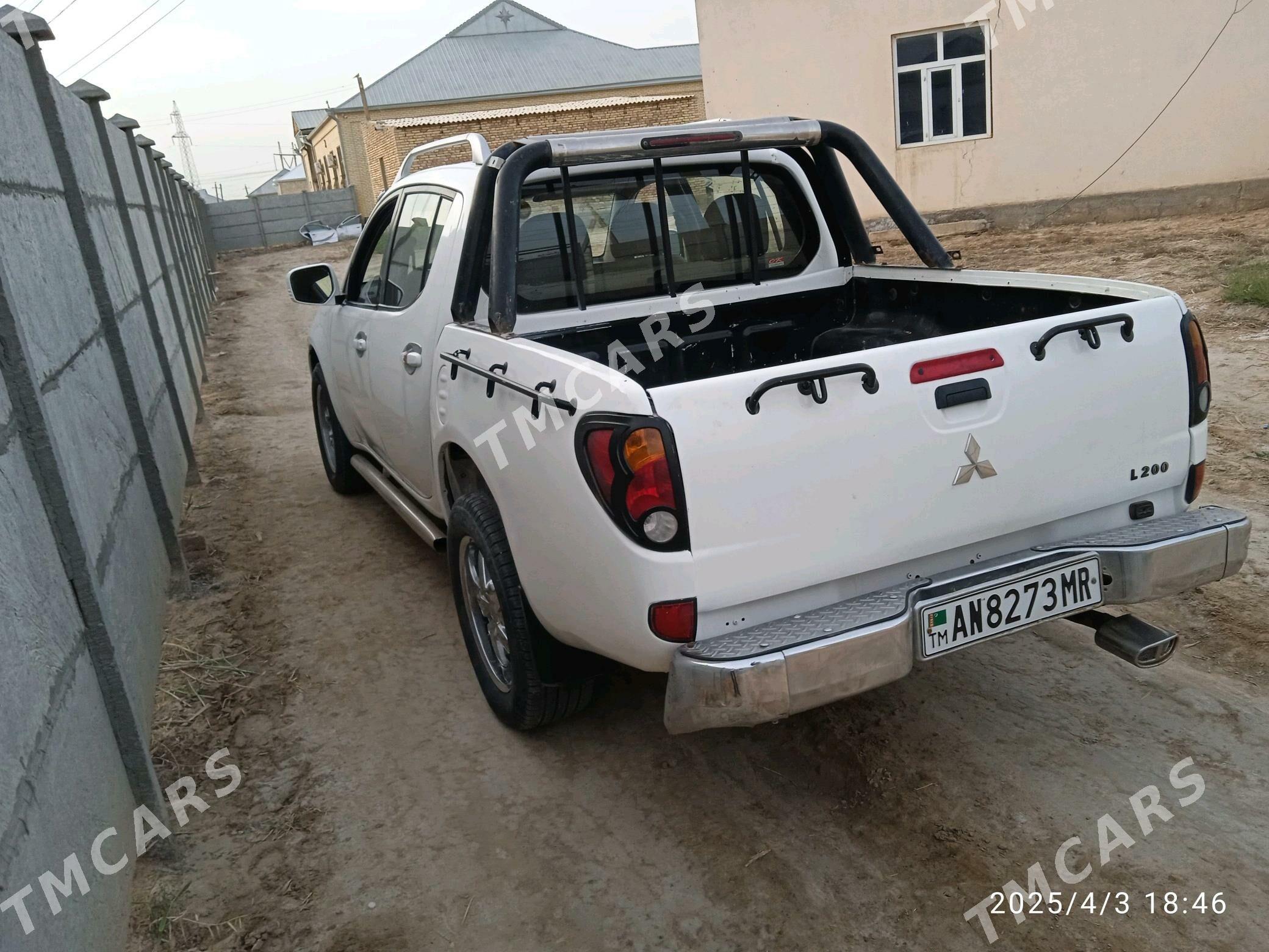 Mitsubishi L200 2007 - 100 000 TMT - Байрамали - img 4