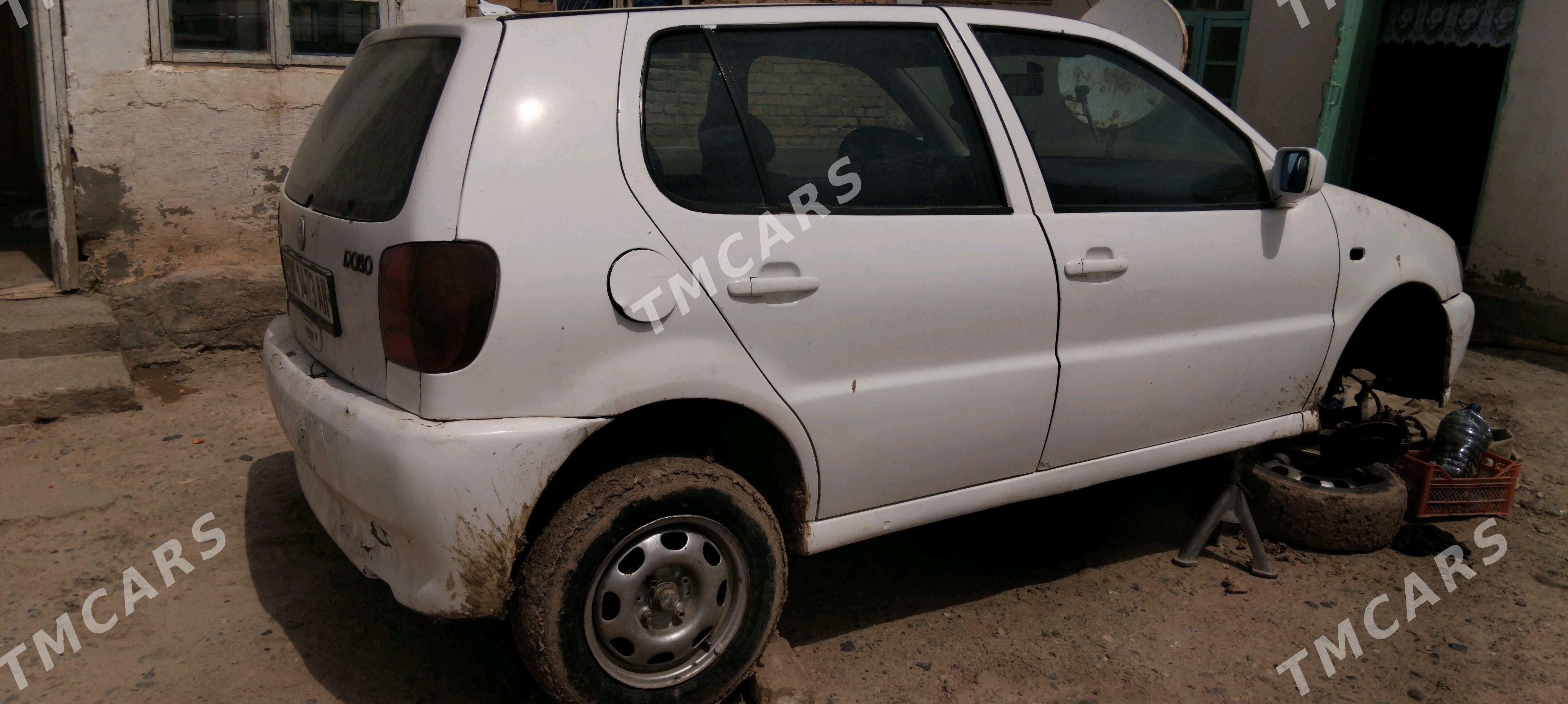 Volkswagen Polo 1996 - 17 000 TMT - Серахс - img 2