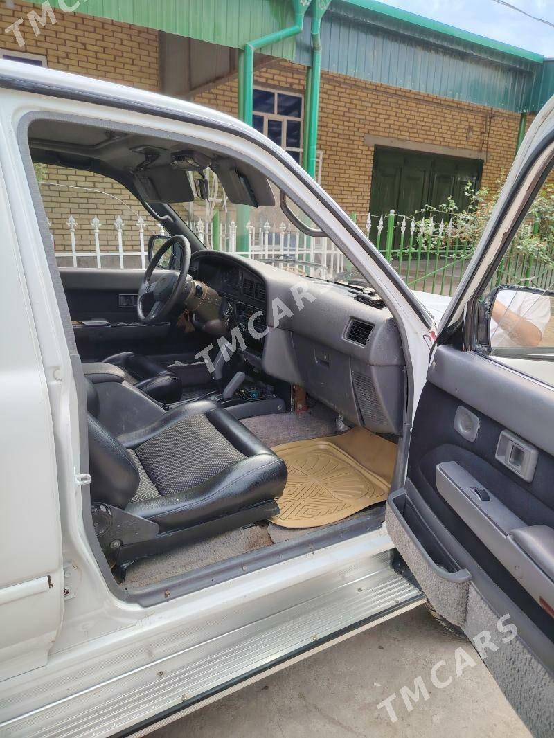 Toyota Hilux 1992 - 50 000 TMT - Кёнеургенч - img 6