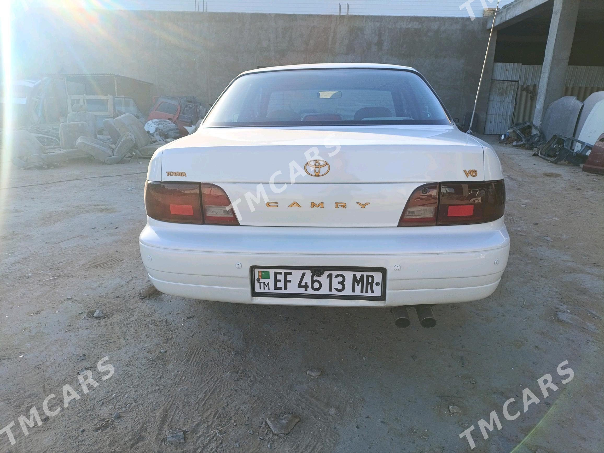 Toyota Camry 1995 - 90 000 TMT - Мары - img 3