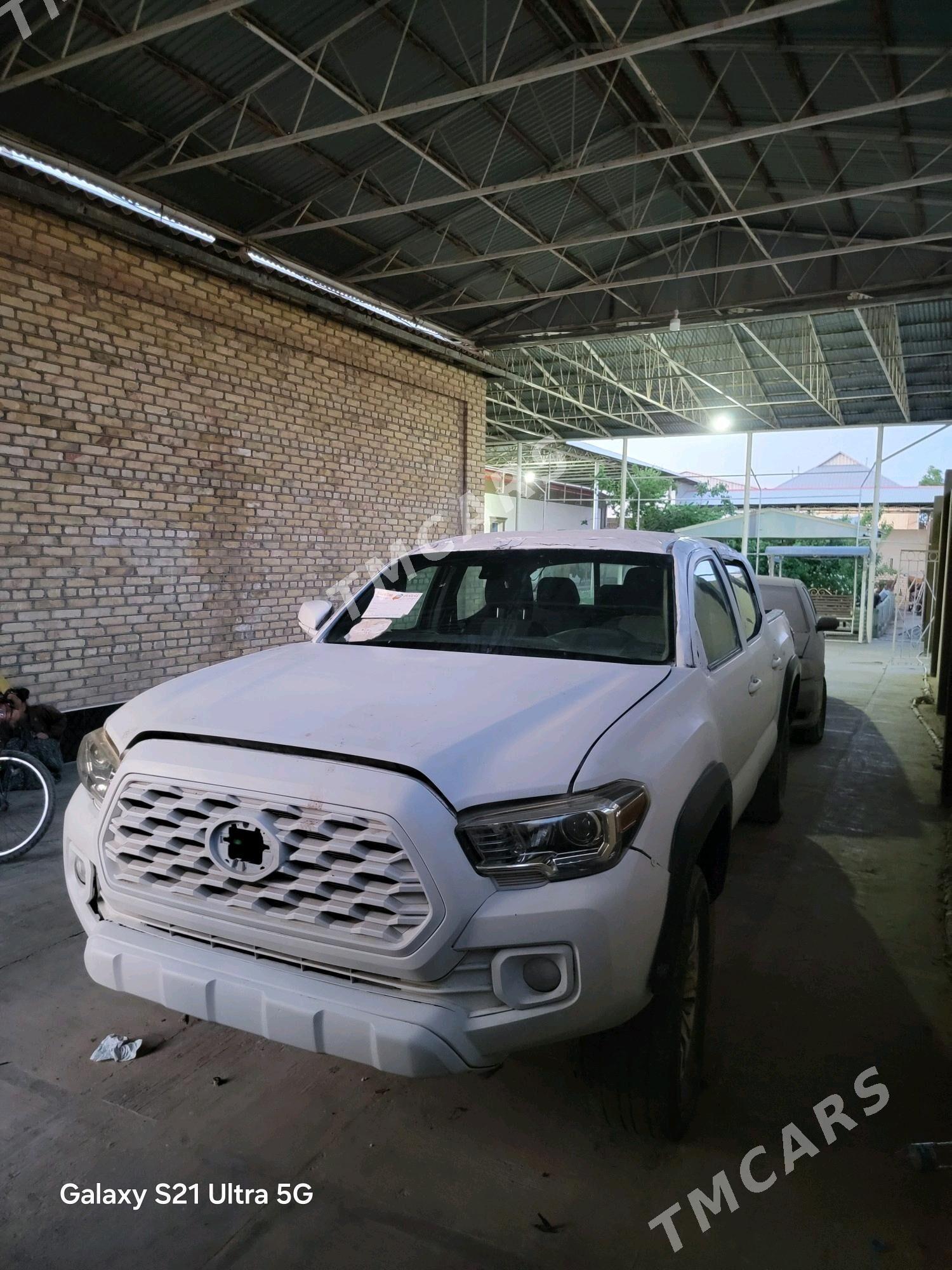 Toyota Tacoma 2022 - 270 000 TMT - Мары - img 4