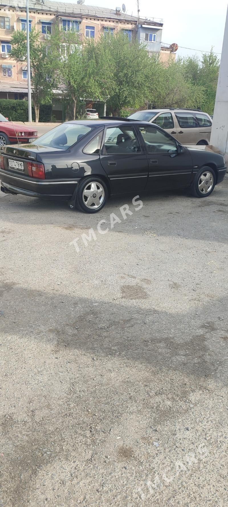 Opel Vectra 1993 - 52 000 TMT - Мары - img 1