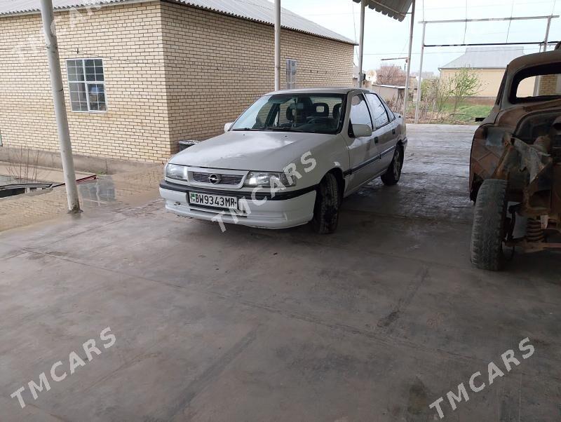 Opel Vectra 1994 - 37 000 TMT - Мары - img 3