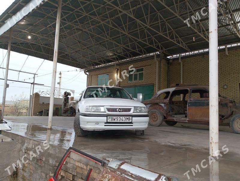 Opel Vectra 1994 - 37 000 TMT - Мары - img 5
