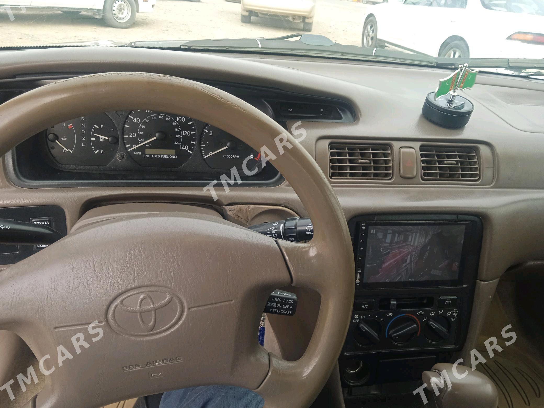 Toyota Camry 1998 - 110 000 TMT - Сакарчага - img 1