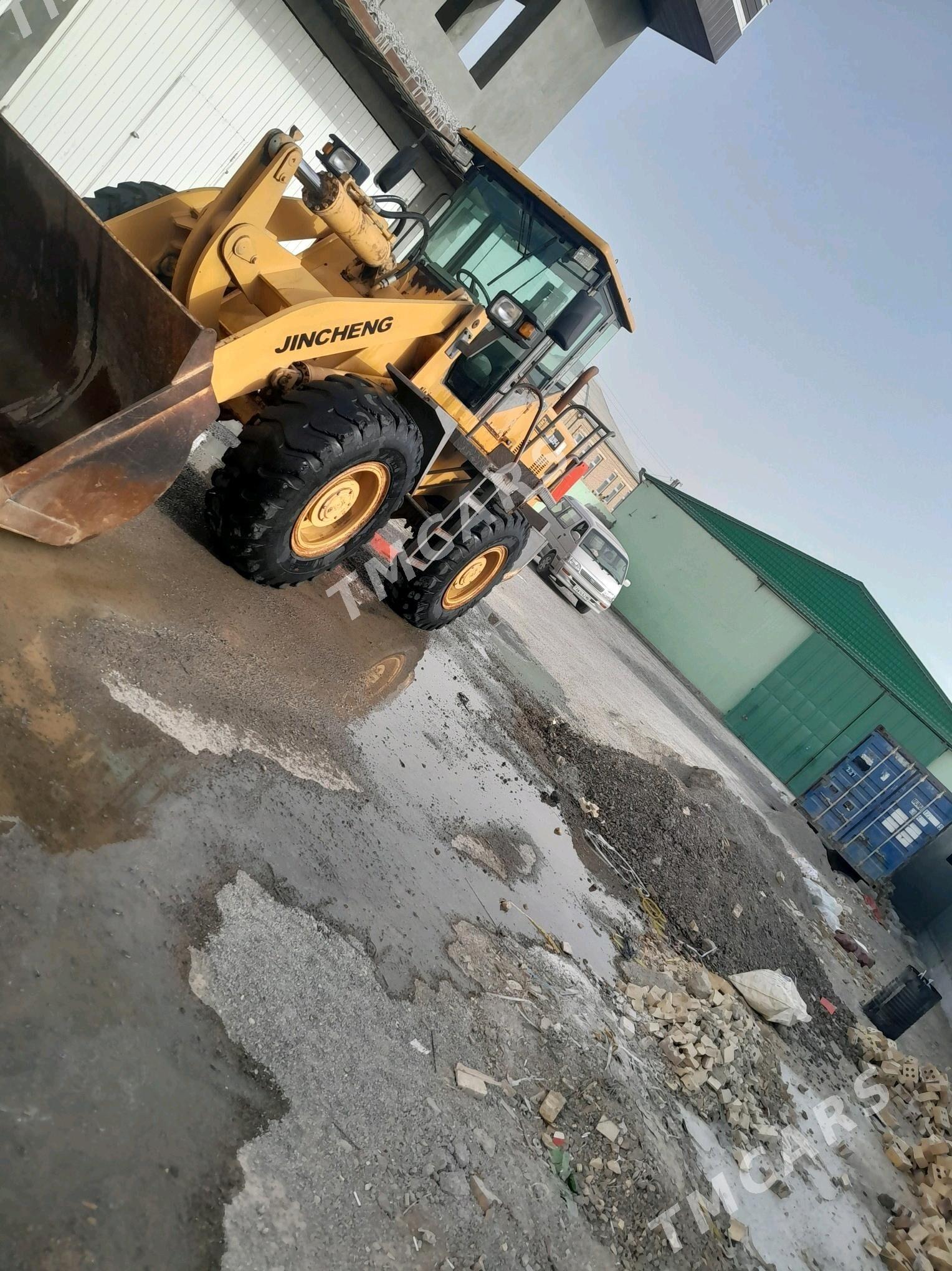 XCMG LW300F 2011 - 330 000 TMT - Векильбазар - img 3