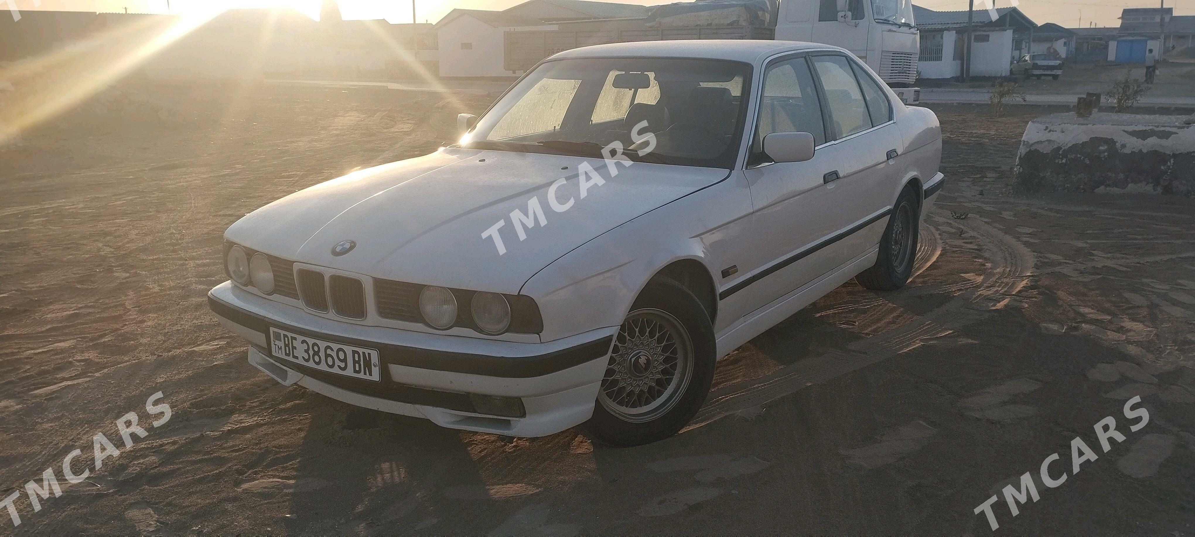 BMW E34 1990 - 33 000 TMT - Türkmenbaşy - img 3