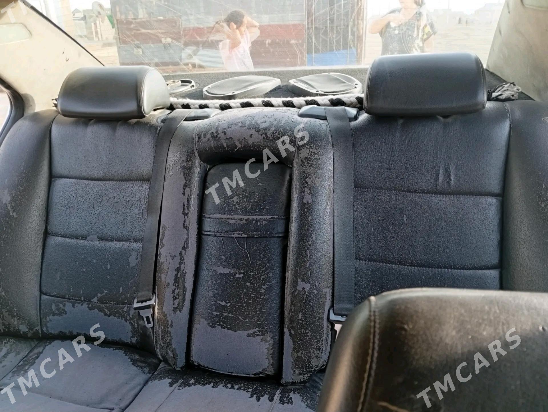 BMW E34 1990 - 33 000 TMT - Türkmenbaşy - img 5