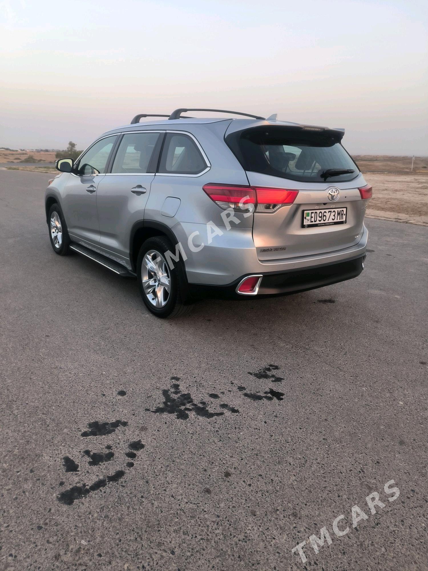 Toyota Highlander 2019 - 490 000 TMT - Байрамали - img 7