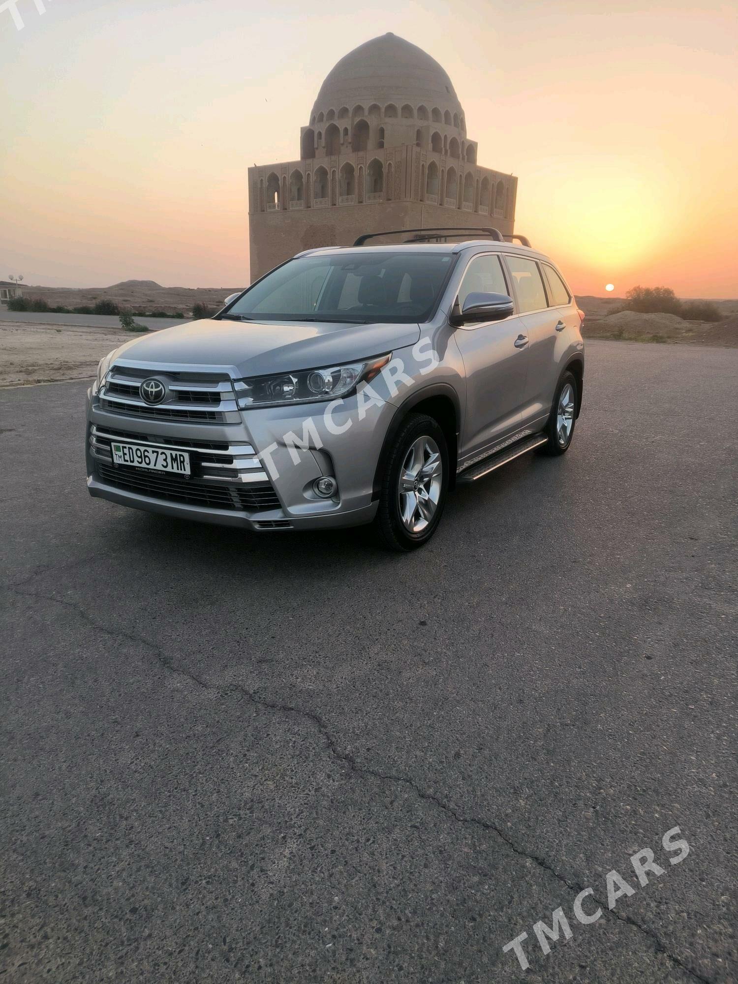 Toyota Highlander 2019 - 490 000 TMT - Байрамали - img 6