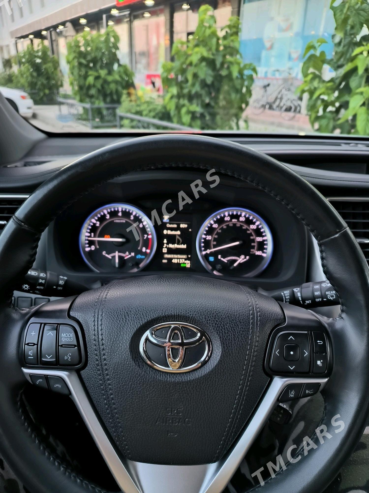 Toyota Highlander 2019 - 490 000 TMT - Байрамали - img 4