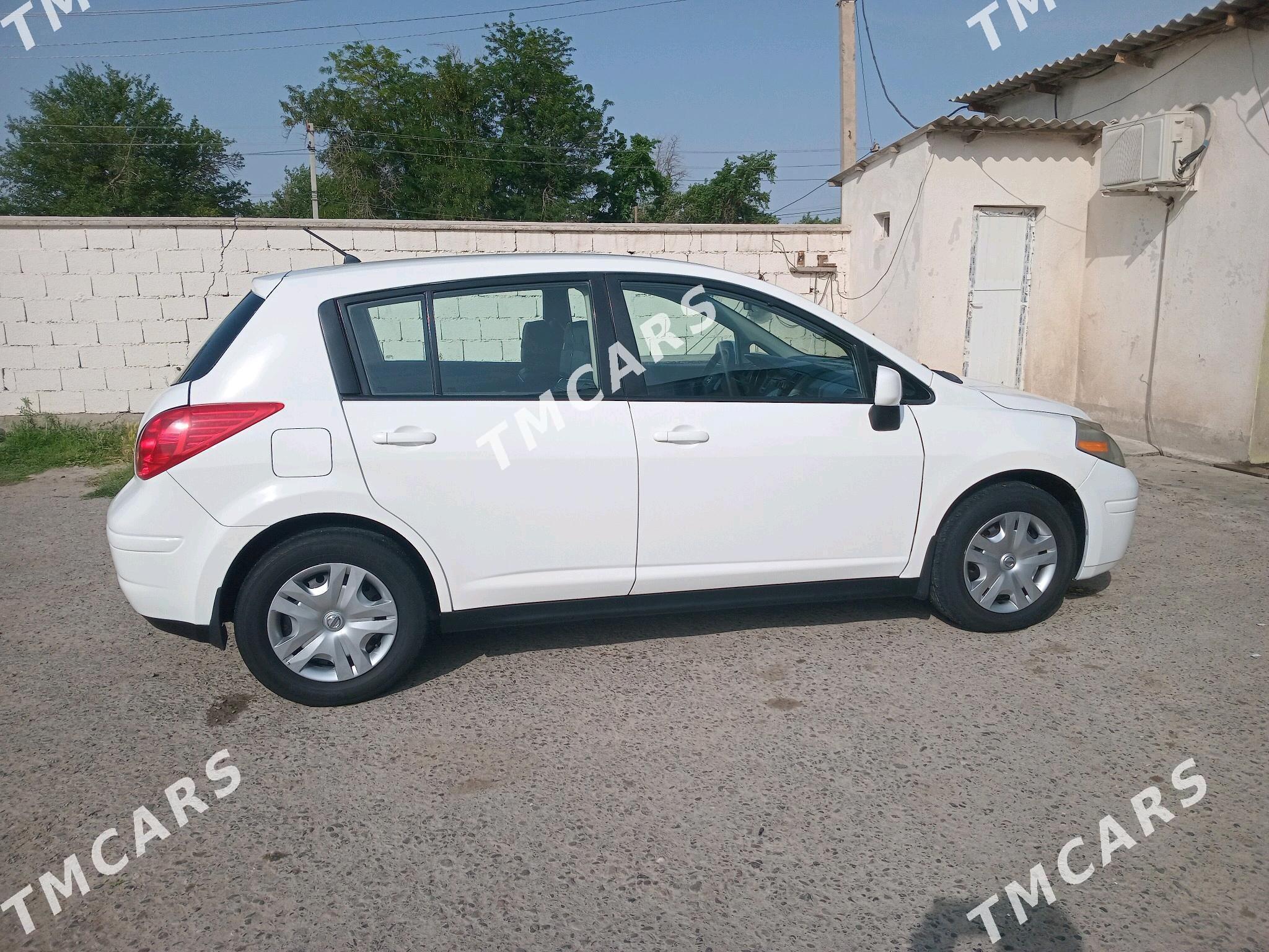 Nissan Versa 2010 - 110 000 TMT - Kaka - img 4