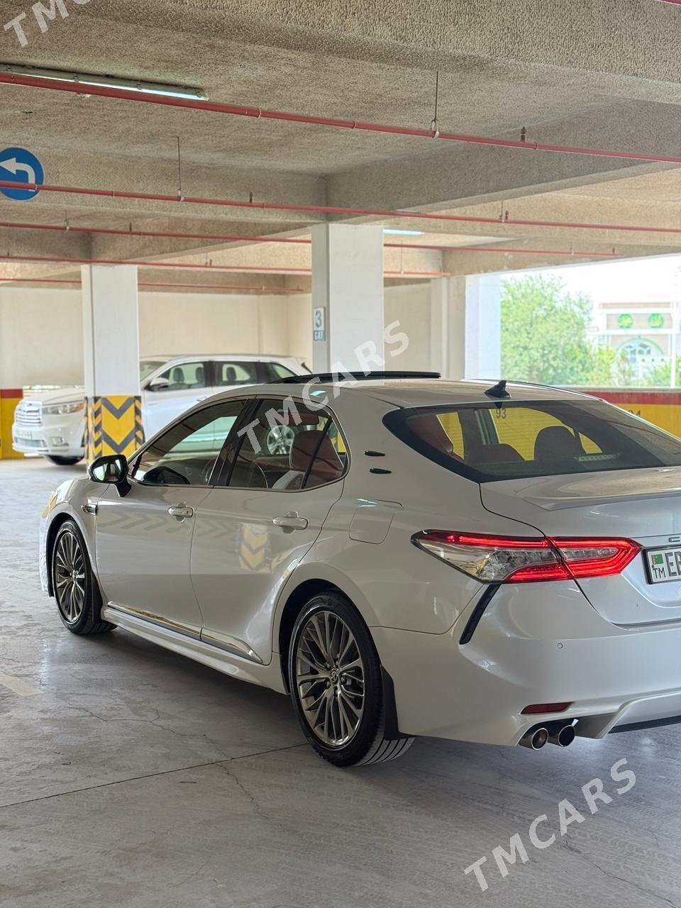 Toyota Camry 2021 - 560 000 TMT - Aşgabat - img 2