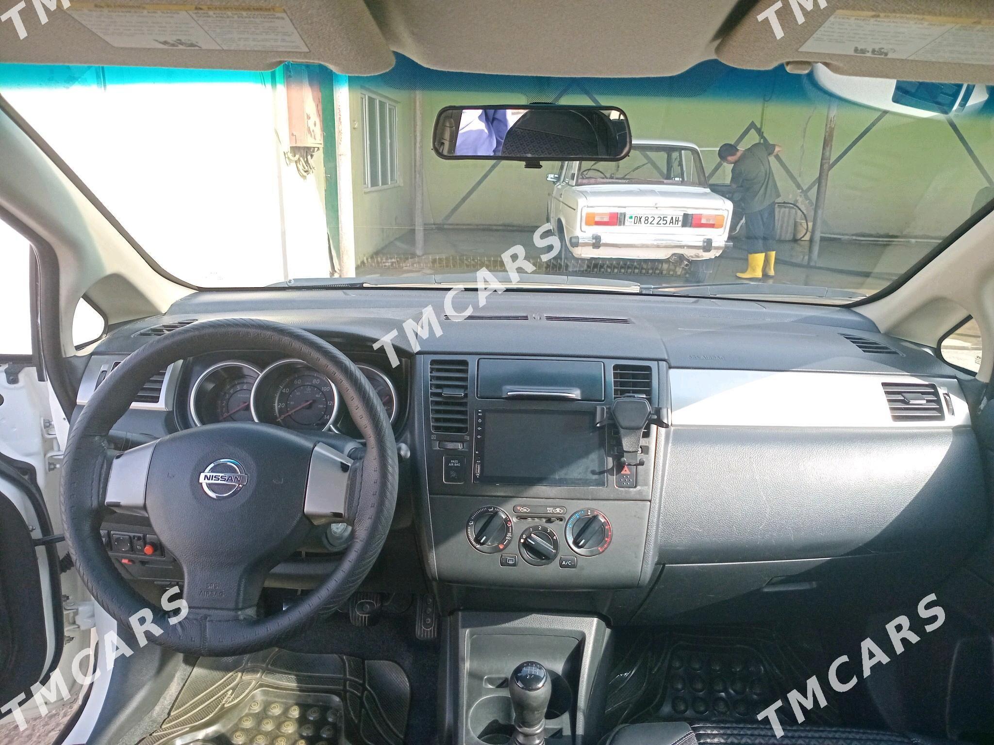 Nissan Versa 2010 - 110 000 TMT - Kaka - img 7
