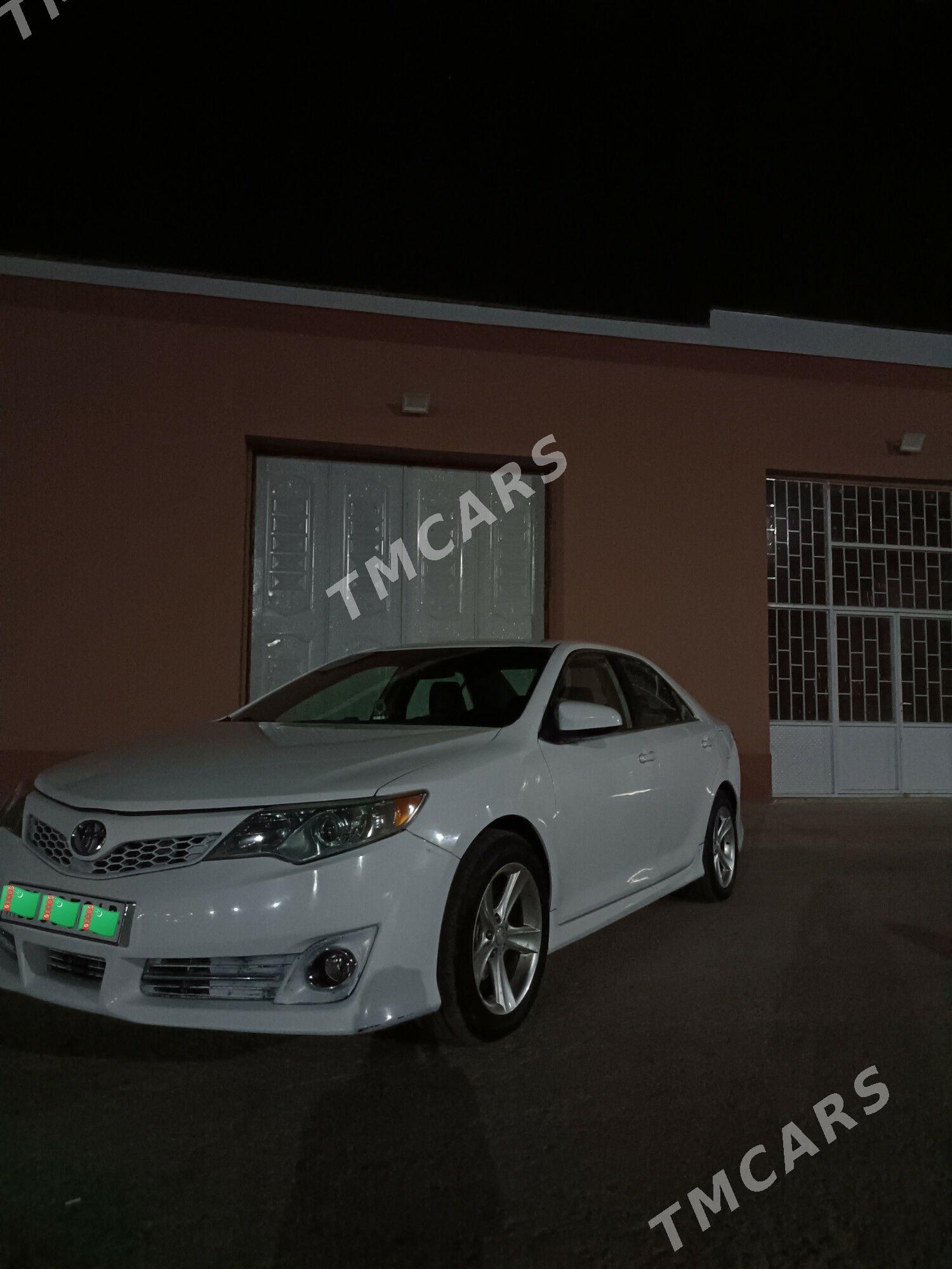 Toyota Camry 2014 - 220 000 TMT - Farap - img 10