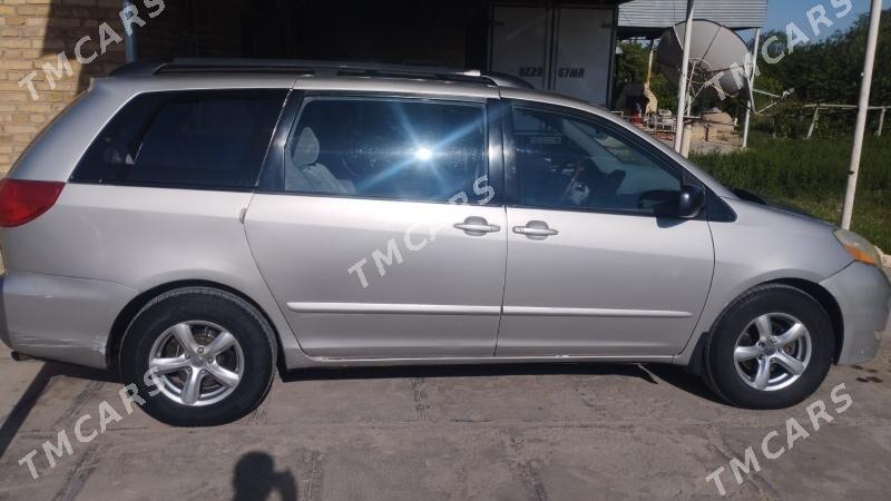 Toyota Sienna 2008 - 190 000 TMT - Murgap - img 4