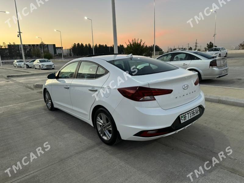 Hyundai Elantra 2020 - 212 000 TMT - Parahat 1 - img 2