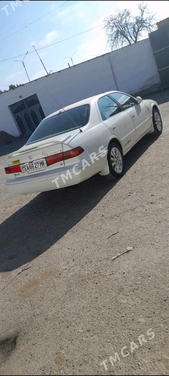 Toyota Camry 2000 - 180 000 TMT - Dänew - img 9