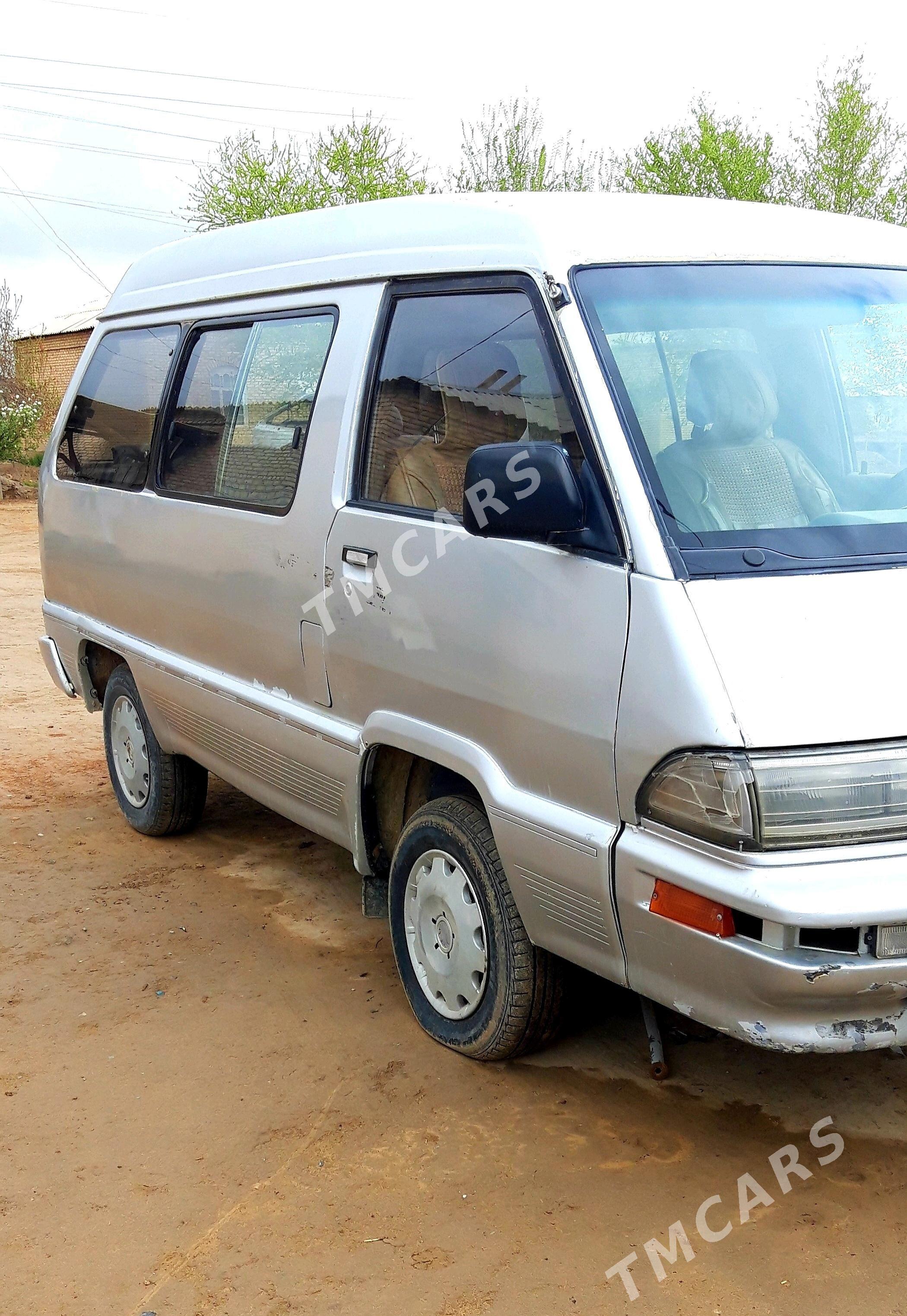 Toyota Hiace 1998 - 24 000 TMT - Мары - img 2