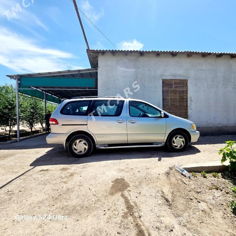 Toyota Sienna 2002 - 176 000 TMT - Boldumsaz - img 4