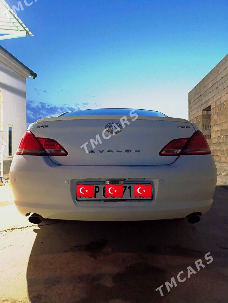 Toyota Avalon 2005 - 150 000 TMT - Гёкдепе - img 3