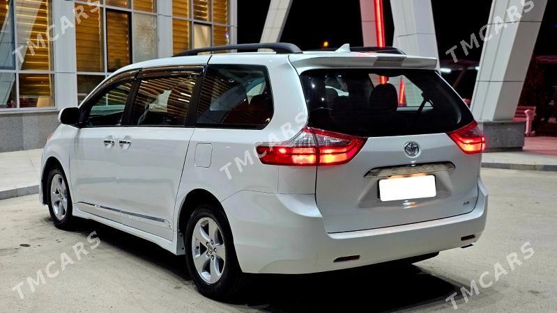 Toyota Sienna 2020 - 360 000 TMT - Türkmenabat - img 3