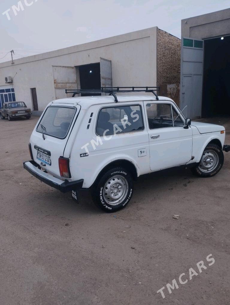 Lada Niva 1995 - 38 000 TMT - Губадаг - img 4