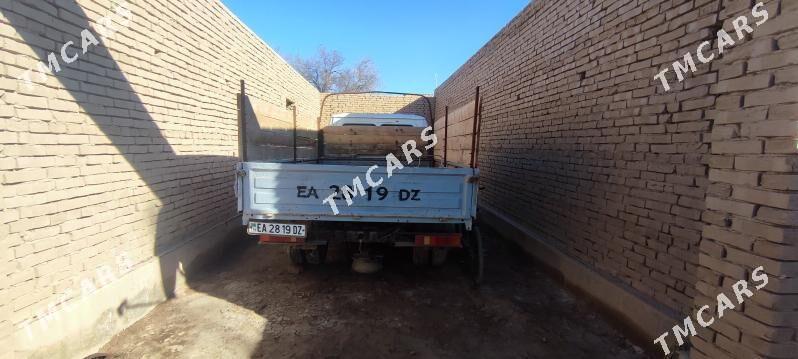 Gaz Gazel 2006 - 120 000 TMT - етр. Туркменбаши - img 3