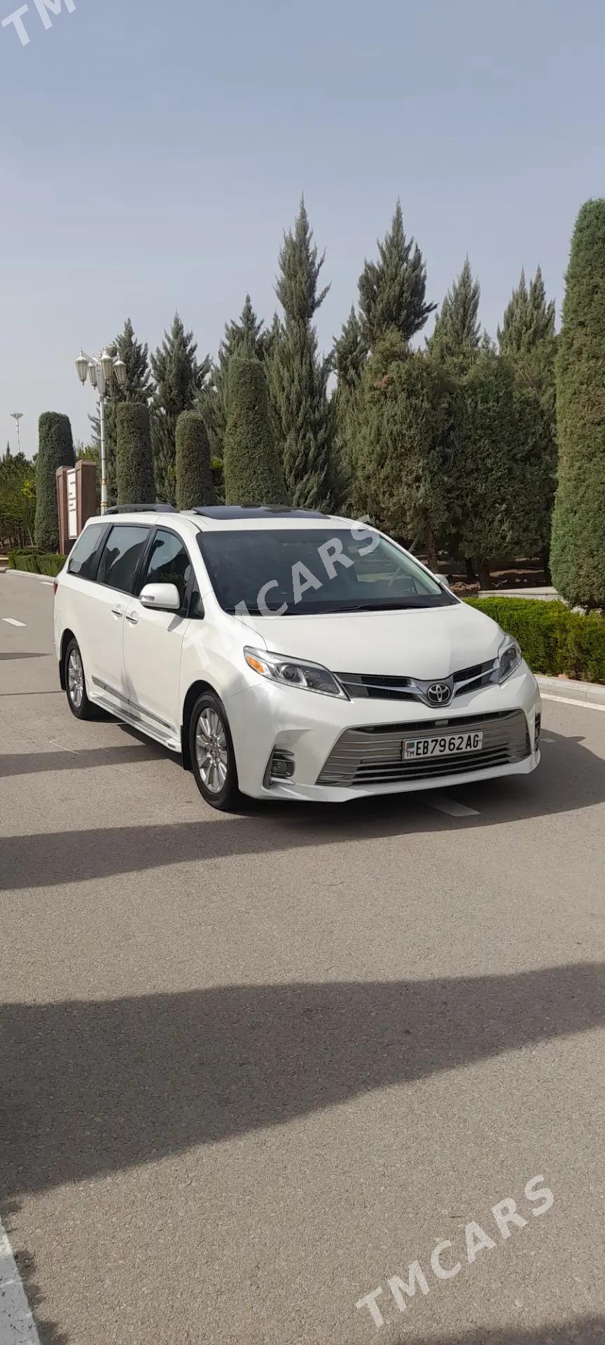 Toyota Sienna 2017 - 480 000 TMT - Ялкым - img 8