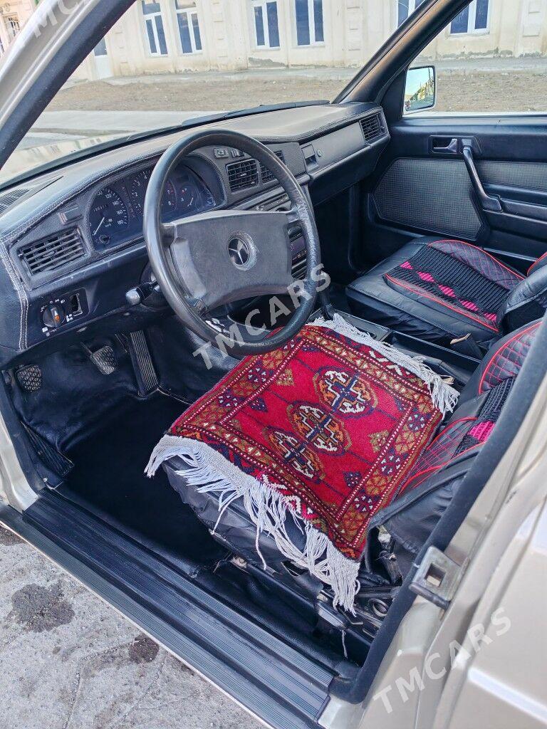 Mercedes-Benz 190E 1990 - 50 000 TMT - Туркменбаши - img 9