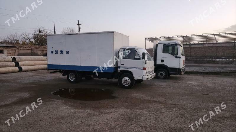 Isuzu Amigo 1998 - 100 000 TMT - Дашогуз - img 4