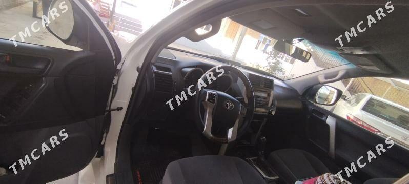 Toyota Land Cruiser Prado 2013 - 500 000 TMT - Мургап - img 4