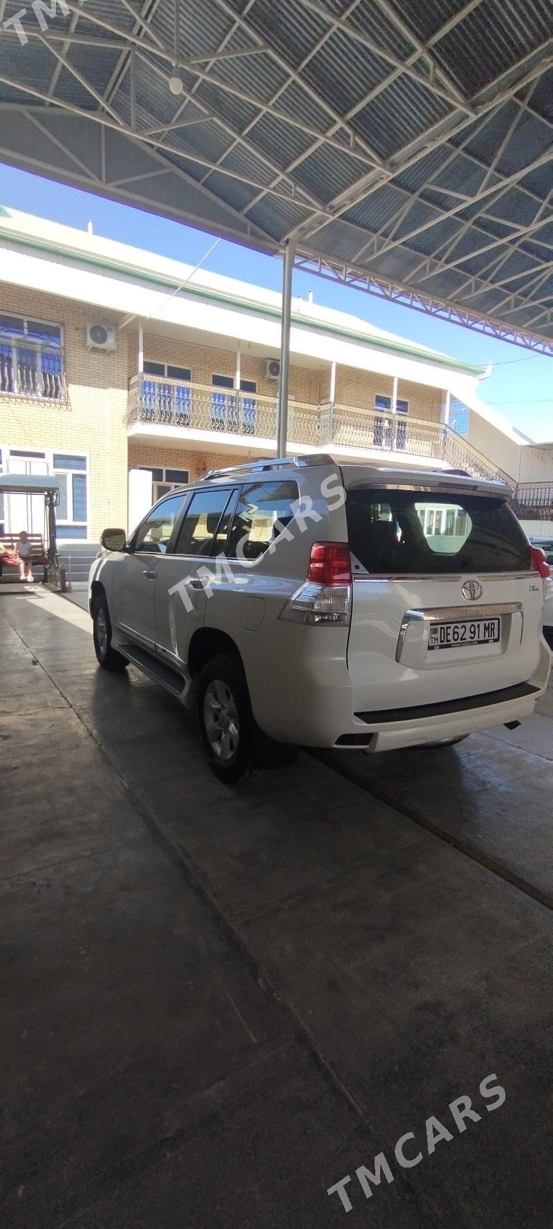 Toyota Land Cruiser Prado 2013 - 500 000 TMT - Мургап - img 6