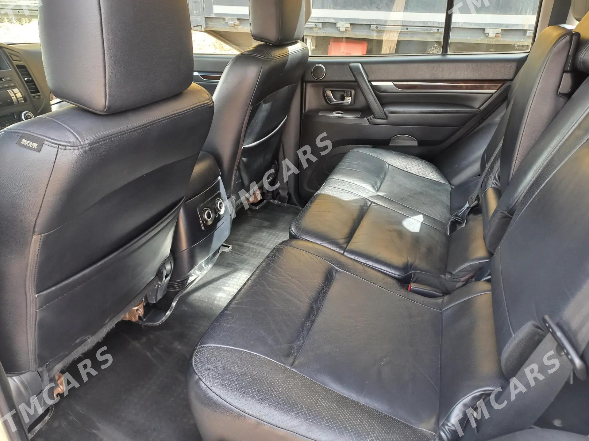 Mitsubishi Pajero 2010 - 215 000 TMT - Balkanabat - img 5