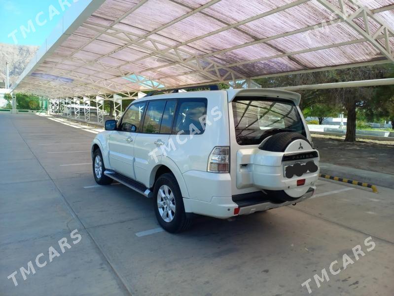 Mitsubishi Pajero 2010 - 215 000 TMT - Balkanabat - img 8