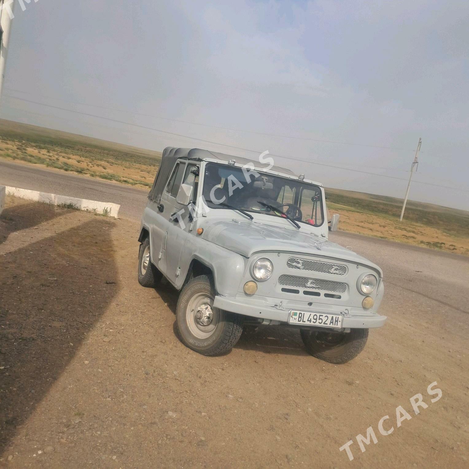 UAZ 469 2000 - 50 000 TMT - Bäherden - img 7